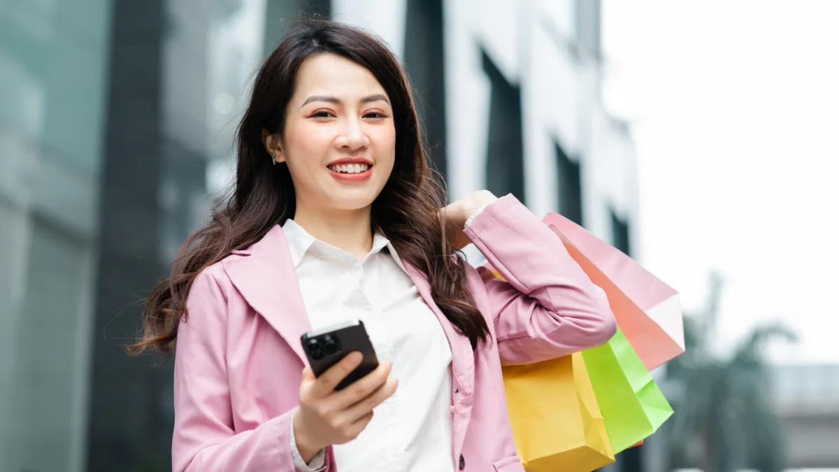 Lương tăng nhưng vẫn không dư tiền: Có thể bạn đang mắc chiếc bẫy này